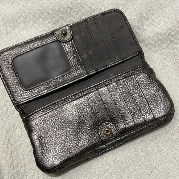 Fossil Metallic Bronze Crossbody Bag with Coordinating Wallet - Picture 5 of 15